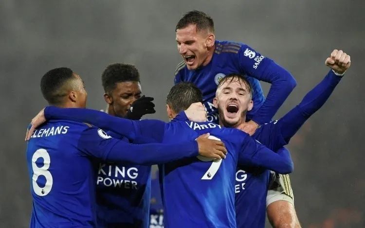  埃弗顿保级告急，主帅下课倒计时  